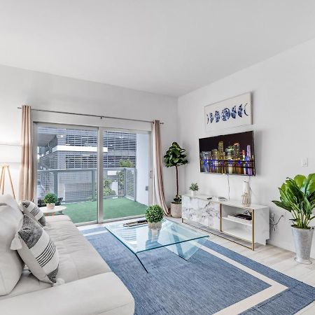 Lovely Unit Mins From Wynwood With Free Parking マイアミ エクステリア 写真