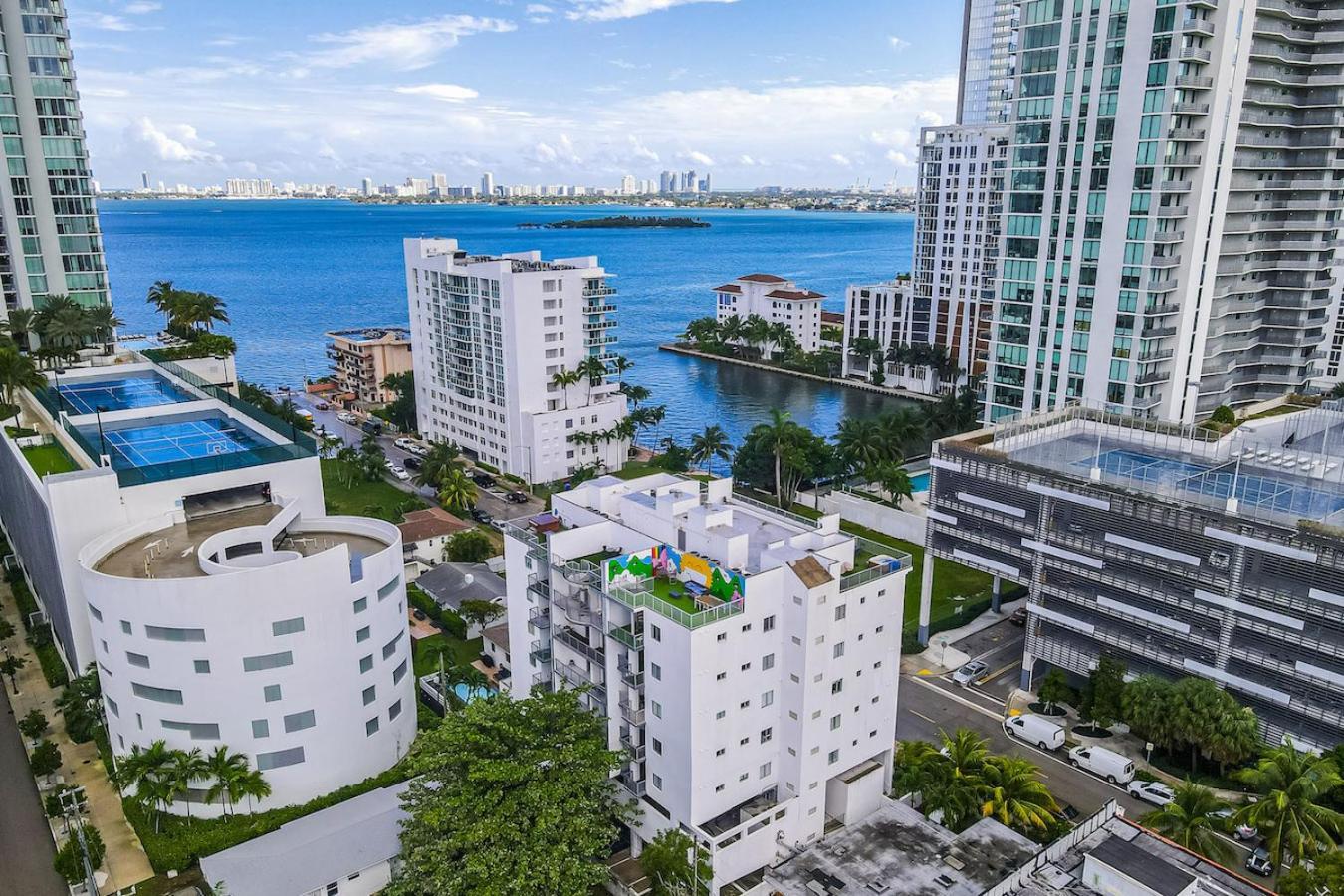 Lovely Unit Mins From Wynwood With Free Parking マイアミ エクステリア 写真